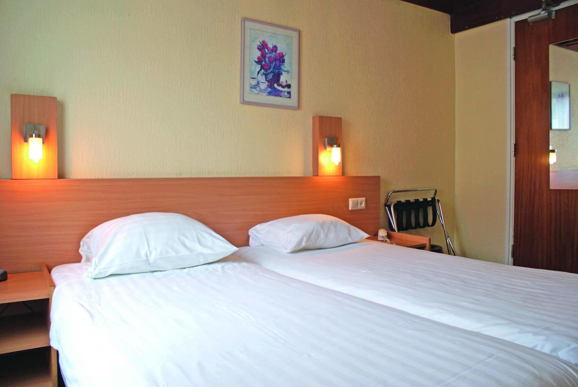 Fletcher Hotel Valkenburg Valkenburg aan de Geul Bagian luar foto
